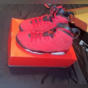 Jordan retro 6 men 9 wore handful of times